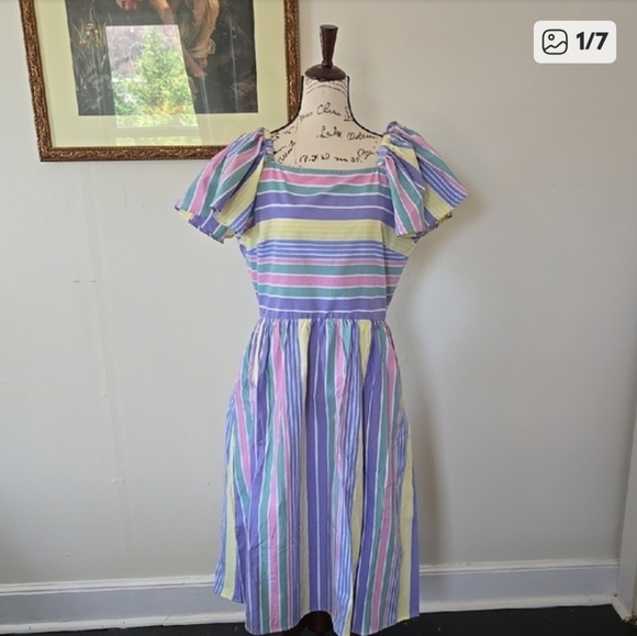 Colorful Striped Puff Sleeve Dress - Picture 8 of 8